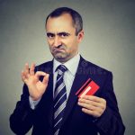 آشنایی با ویژگی های وکیل متخصص ورشکستگی