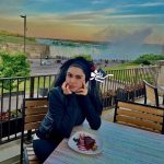 خوشگذرانی بازیگر زن مشهور کنار آبشار نیاگارا + عکس جدید
