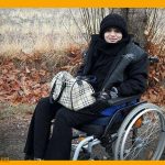 بیوگرافی عطیه احمدی معلم کرجی +داستان زندگی و علت معلولیت