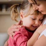 عوامل مؤثر بر دلبستگی در نوزادان