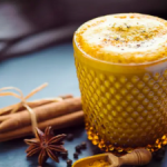 قواید نوشیدن یک فنجان شیر زردچوبه قبل از خواب