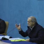 کمبودها و نارسایی‌ها با مشارکت مردم و تکیه بر جوانان قابل حل است