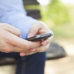 واقعا گوشی هوشمند برای مغز ما مضر است؟/ چه مدت استفاده از نمایشگرها ما را معتاد می کند؟